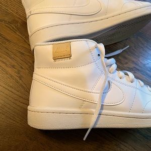 Nike Hi Top Womens Size 7 white leather